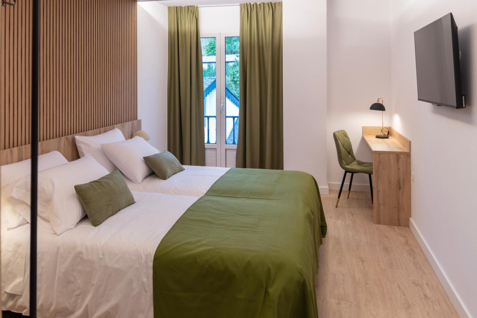 Hotel & Restaurante El Casino Villafranca Del Bierzo Εξωτερικό φωτογραφία