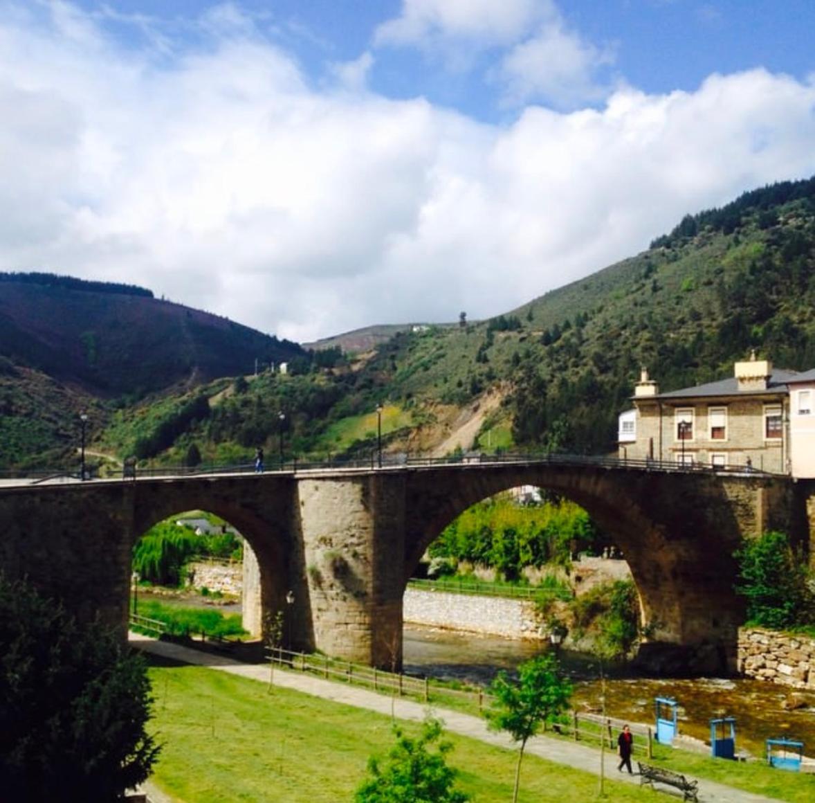 Hotel & Restaurante El Casino Villafranca Del Bierzo Εξωτερικό φωτογραφία